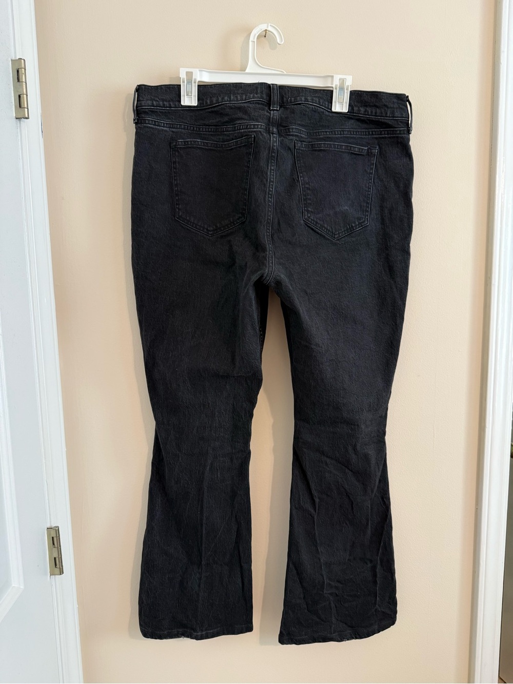 Abercrombie & Fitch Women's 33 Curve Love Mid Rise Bootcut Jean Black - Picture 4 of 15